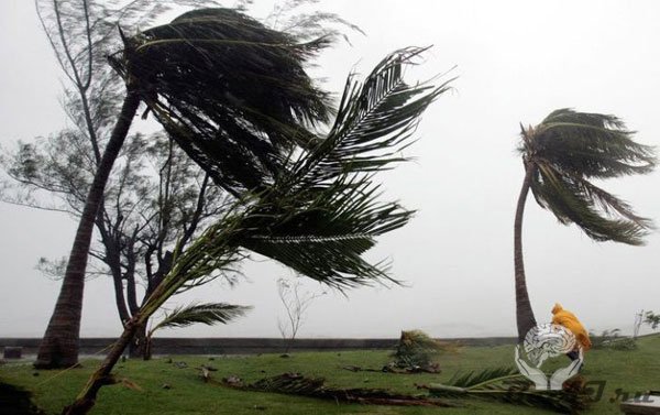 Урагану Dean присвоена высшая пятая категория опасности