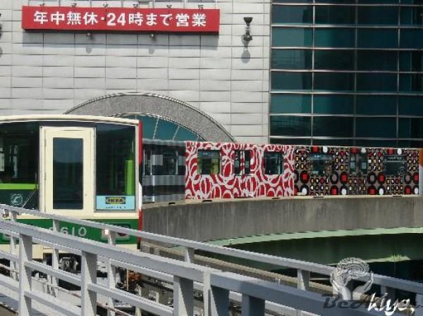 Креативное японское метро