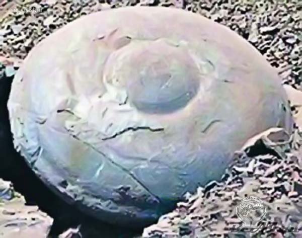 В Китае нашли «летающие тарелки» из камня