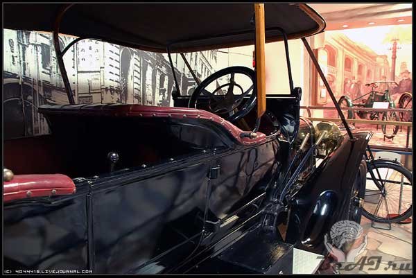Автомобильная экспозиция Московского Политехнического Музея