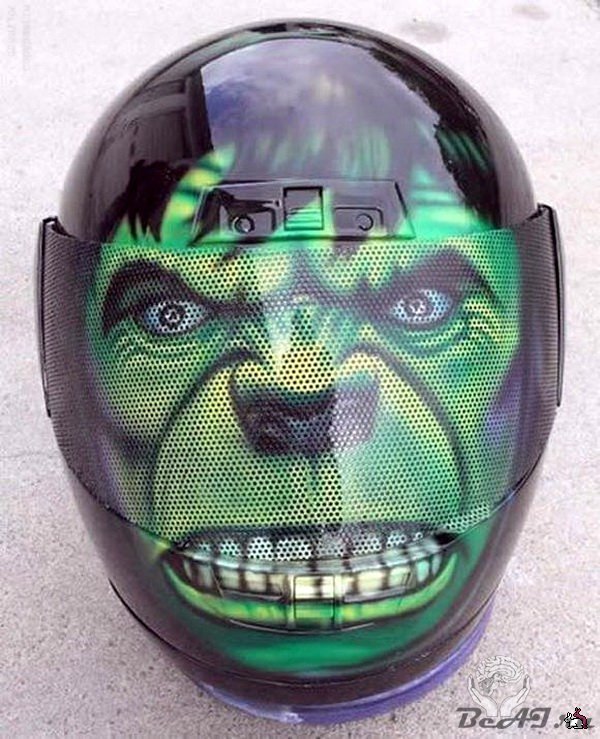 Прикольные мотоциклетные шлемы