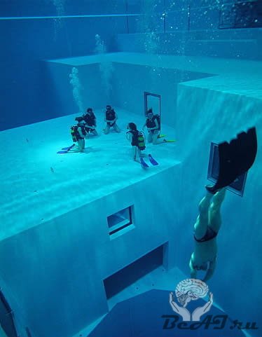 Самый глубокий плавательный бассейн в мире