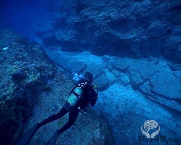Подводный город Йонагуни (17 фото + 2 видео)