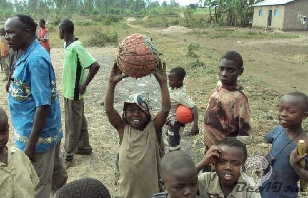 Футбол в бедных африканских странах