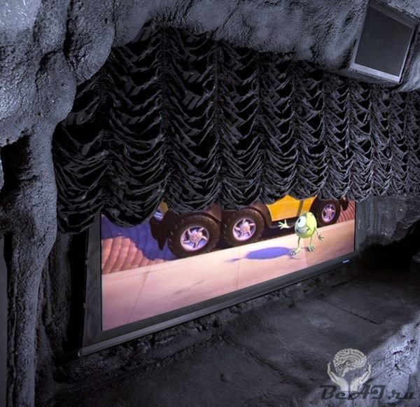 Домашний кинотеатр в пещере